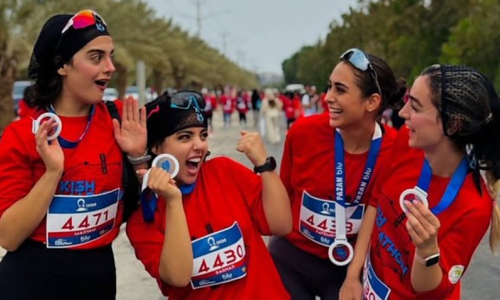 Iran investigates female runner headscarf violation