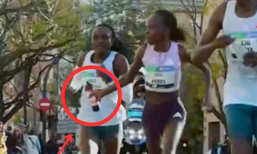 Kenyan athlete misses Valencia Marathon victory due to fair play