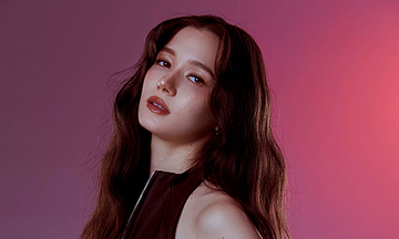 Singer apologizes for lip-syncing at SEA Games opening