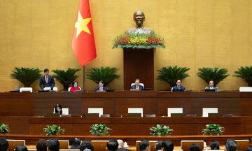 National Assembly requests early payment of civil servant salaries based on job positions