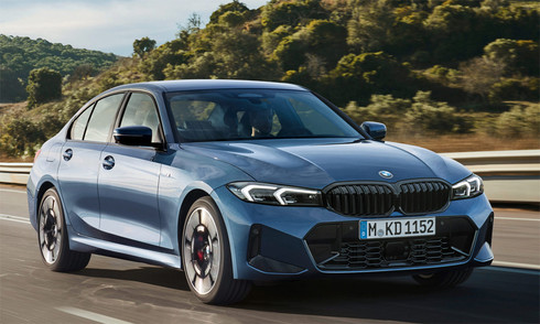 Luxury sedans lose ground, high-riding vehicles reign supreme