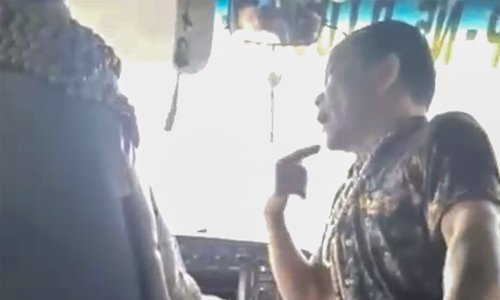 Bus driver assaulted by passenger while driving