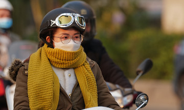 Strong cold front sweeping into northern Vietnam