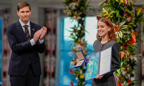 daughter accepts nobel peace prize on mother's behalf