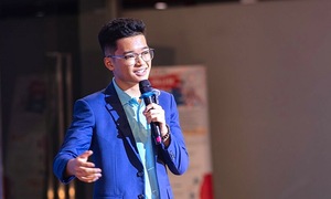 English major student achieves double perfect scores: 9.0 IELTS, 1600 SAT