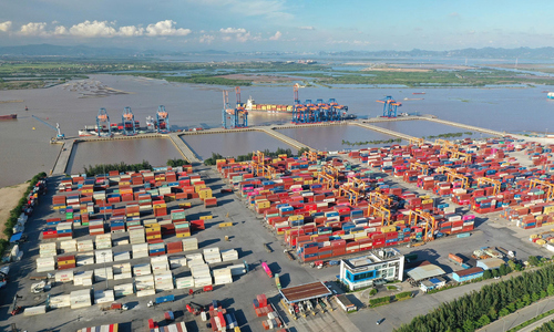 Proposal for tax and land incentives for businesses committed to localization in free trade zones