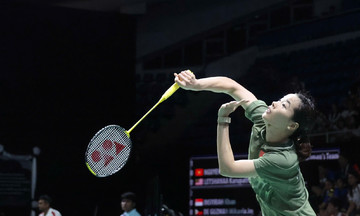 'badminton beauty queen' Nguyen Thuy Linh loses after comeback