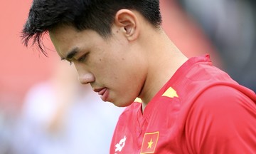 Nguyen Dinh Bac and 45 minutes of torment for Malaysia's defense