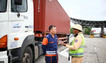 Citizens may not need to carry documents when participating in traffic