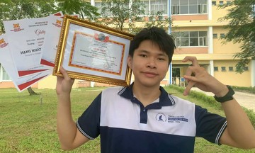 Chemistry major crowned national physics olympiad champion