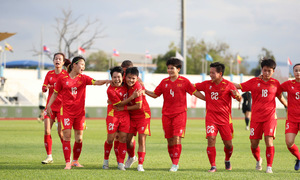 Vietnam women's team scores 'gift from the heavens' goal
