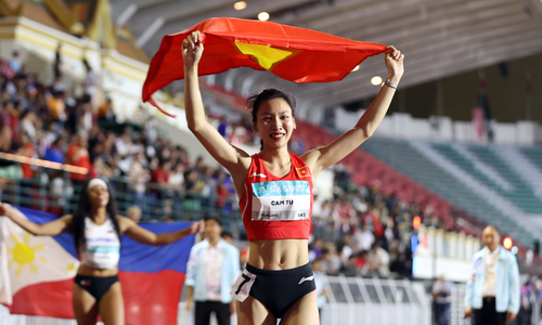 Female athlete breaks 15-year national record