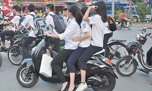 Ten reasons why students drive recklessly on the road