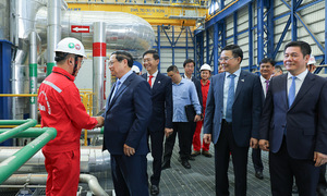 Inauguration of Vietnam's first two LNG power plants
