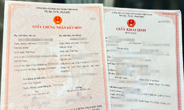 Electronic civil status database to streamline administrative procedures, eliminating need for physical documents