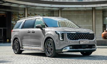 Kia adds Premium version for Carnival Hybrid