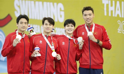 Vietnam freestyle relay team wins silver medal