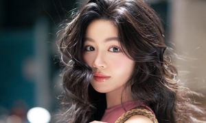 The beauty of Quyen Linh's daughter in her twenties