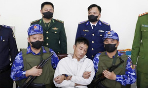 Carrying a handgun for self-defense while transporting billions in drugs