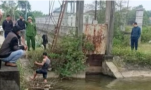 8th-grade student fatally stabbed by classmate