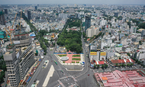 Proposal to relocate metro passenger parking lot in HCMC city center