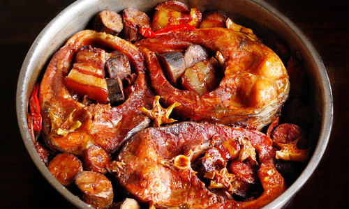 The 'two open, one covered' rule for braising fish