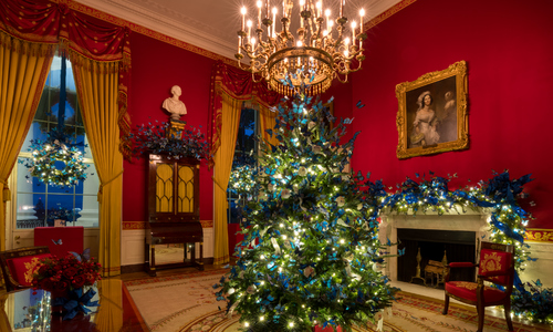 Christmas atmosphere inside the White House