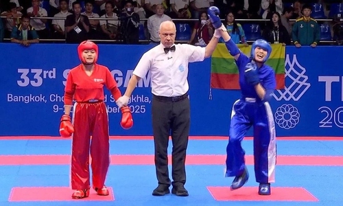 Thuy Giang achieves dominant victory in kickboxing final