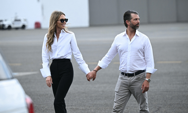 Trump's eldest son engaged at the White House