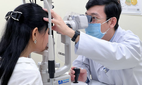 Is not wearing prescription glasses regularly harmful to the eyes?