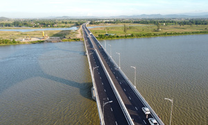 Clearing material bottlenecks, easing mechanisms, 3,000 km of expressways to finish early