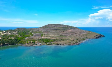 Serious violations at Hon Rom Hill luxury villa project