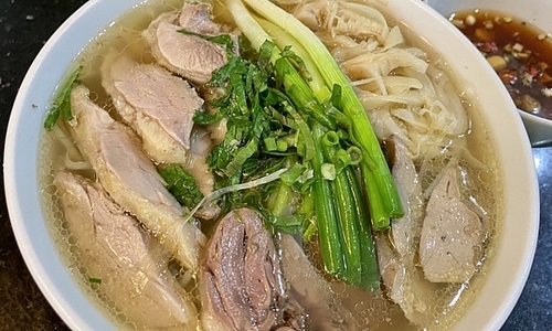 Critical condition after eating duck noodle soup