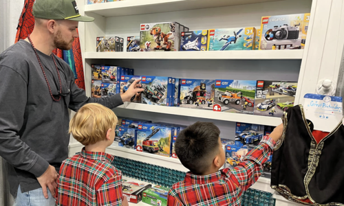 Dismal christmas stores in the US