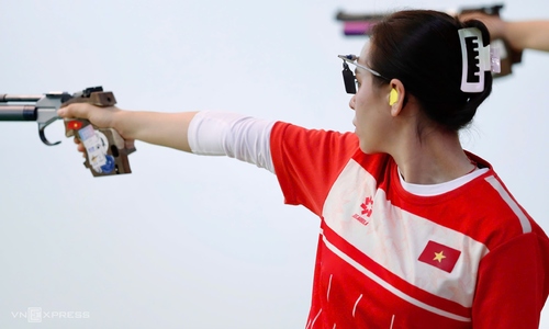 Trinh Thu Vinh secures 4 gold medals, breaks 3 SEA Games records