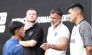 Thai players urged to 'fight to the last breath against Vietnam'