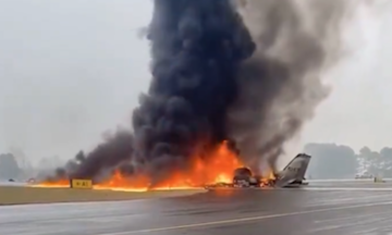 Light aircraft crash in US kills famous race car driver