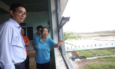 Nearly 18 billion VND revives flood-affected schools