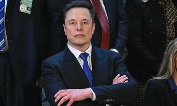 Elon Musk's 56 billion USD compensation package restored