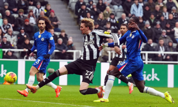Chelsea narrowly escapes defeat against Newcastle