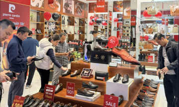 Emall Vietnam acquires Pierre Cardin's operations in Canada