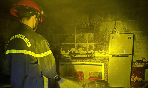 4 people rescued from house fire in Da Lat overnight