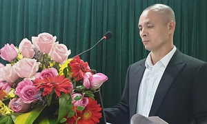 Do Dinh Du - weightlifting