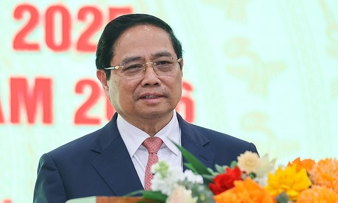 Prime Minister urges construction sector to implement 'six breakthroughs, five assurances'