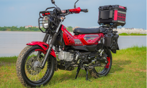 Four custom builds of Yamaha PG-1 showcasing Vietnamese culture