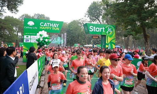 Over 1,500 people participate in Cathay Happy Run 2025 in Hanoi