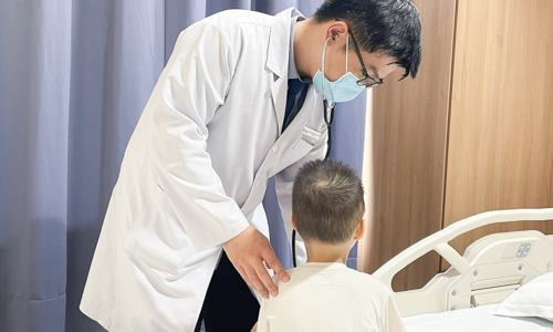 Drug-resistant bacteria attack boy's lung lobe