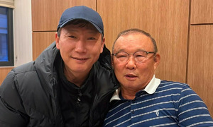 Coach Park congratulates U22 Vietnam on SEA Games championship