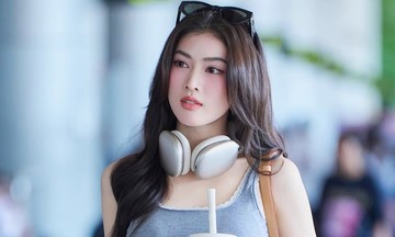 Vietnamese stars embrace 'tram ty' photo trend