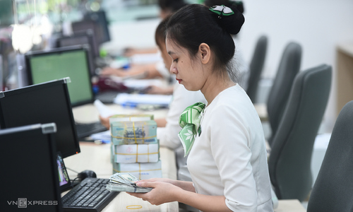 Deposit interest rates climb to 7-8% annually